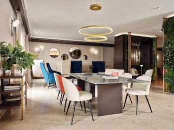 Crowne Plaza Malpensa Airport By Ihg,Milan>>Case Nuove,4 star
