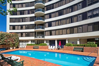 breakfree capital tower