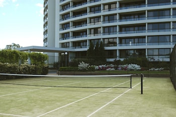 breakfree capital tower