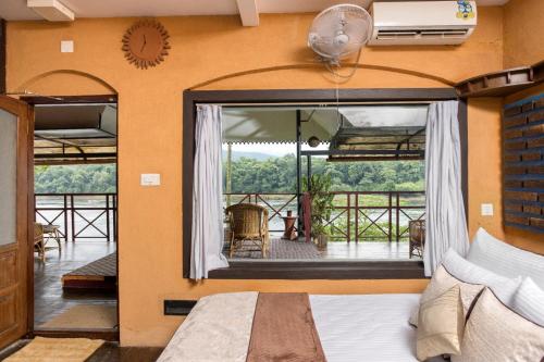 munkudil ayurveda yoga retreat