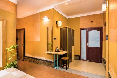 munkudil ayurveda yoga retreat
