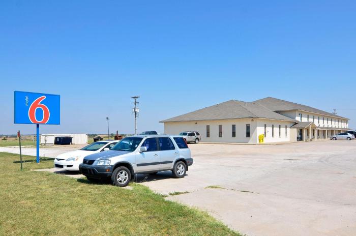 motel 6 south haven ks