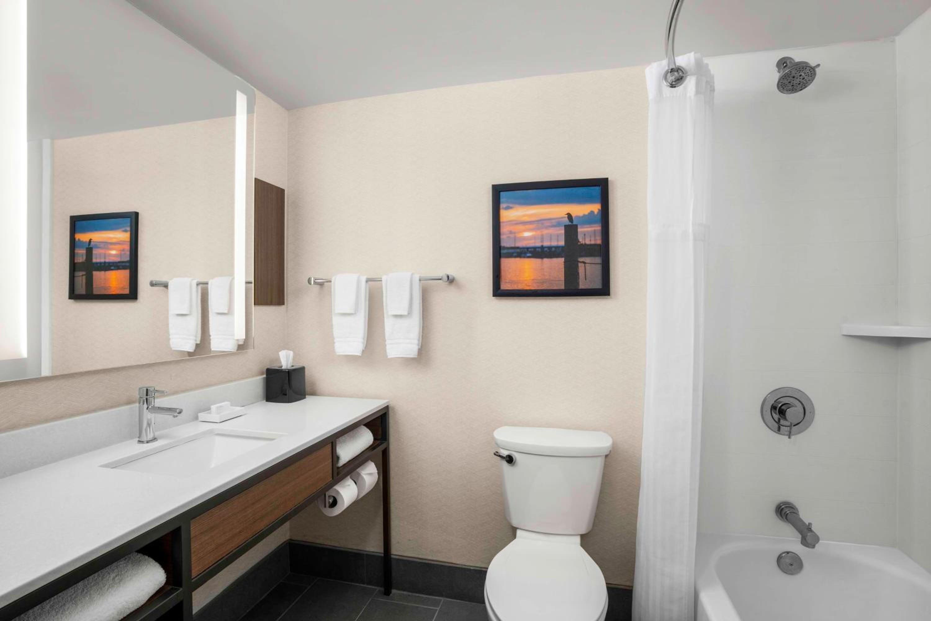 hilton garden inn kent island marina