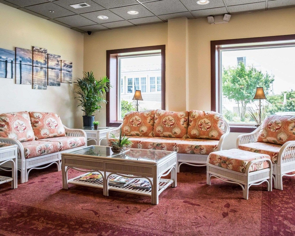 island inn and suites ascend hotel collection