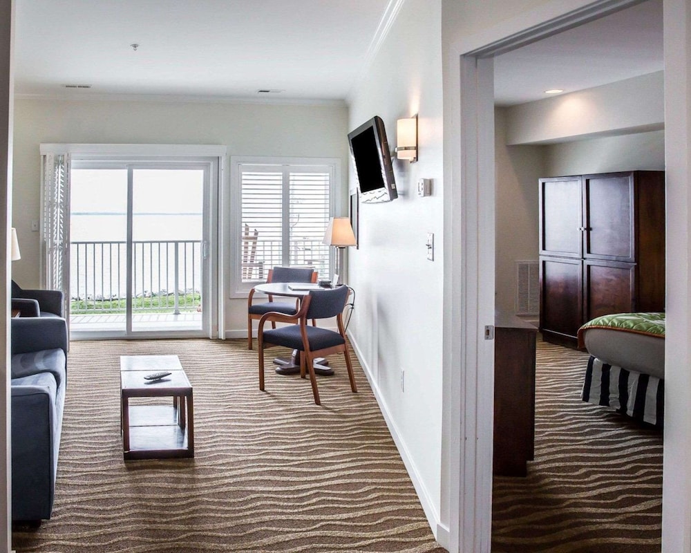 island inn and suites ascend hotel collection