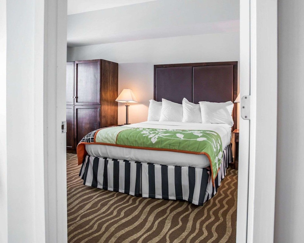 island inn and suites ascend hotel collection