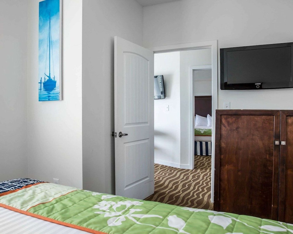 island inn and suites ascend hotel collection