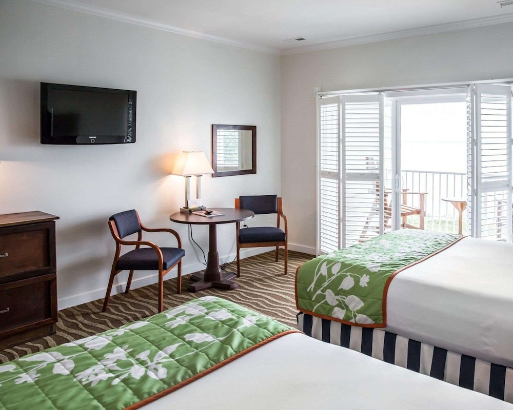 island inn and suites ascend hotel collection