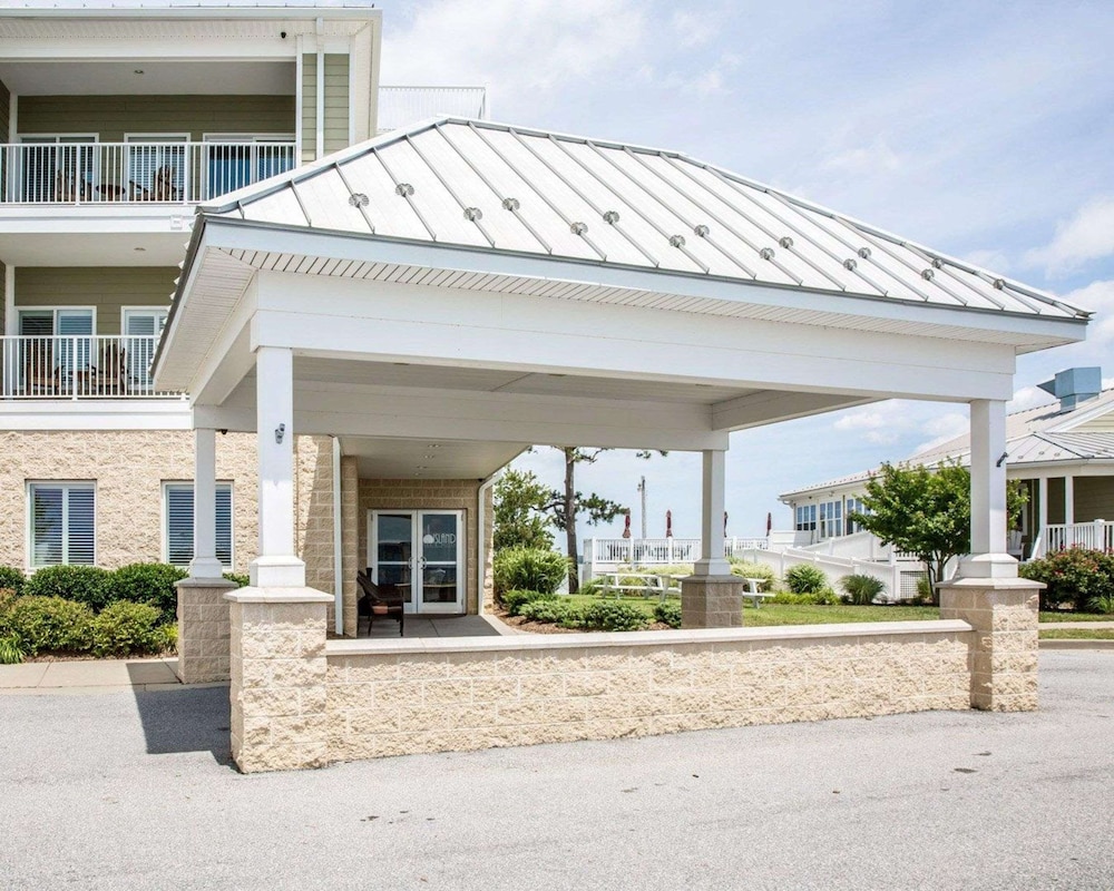 island inn and suites ascend hotel collection