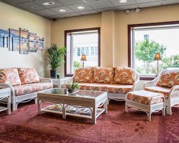 island inn and suites ascend hotel collection