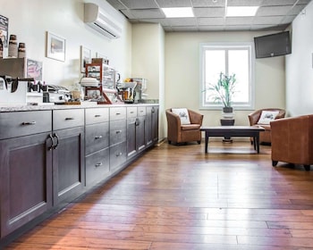 island inn and suites ascend hotel collection