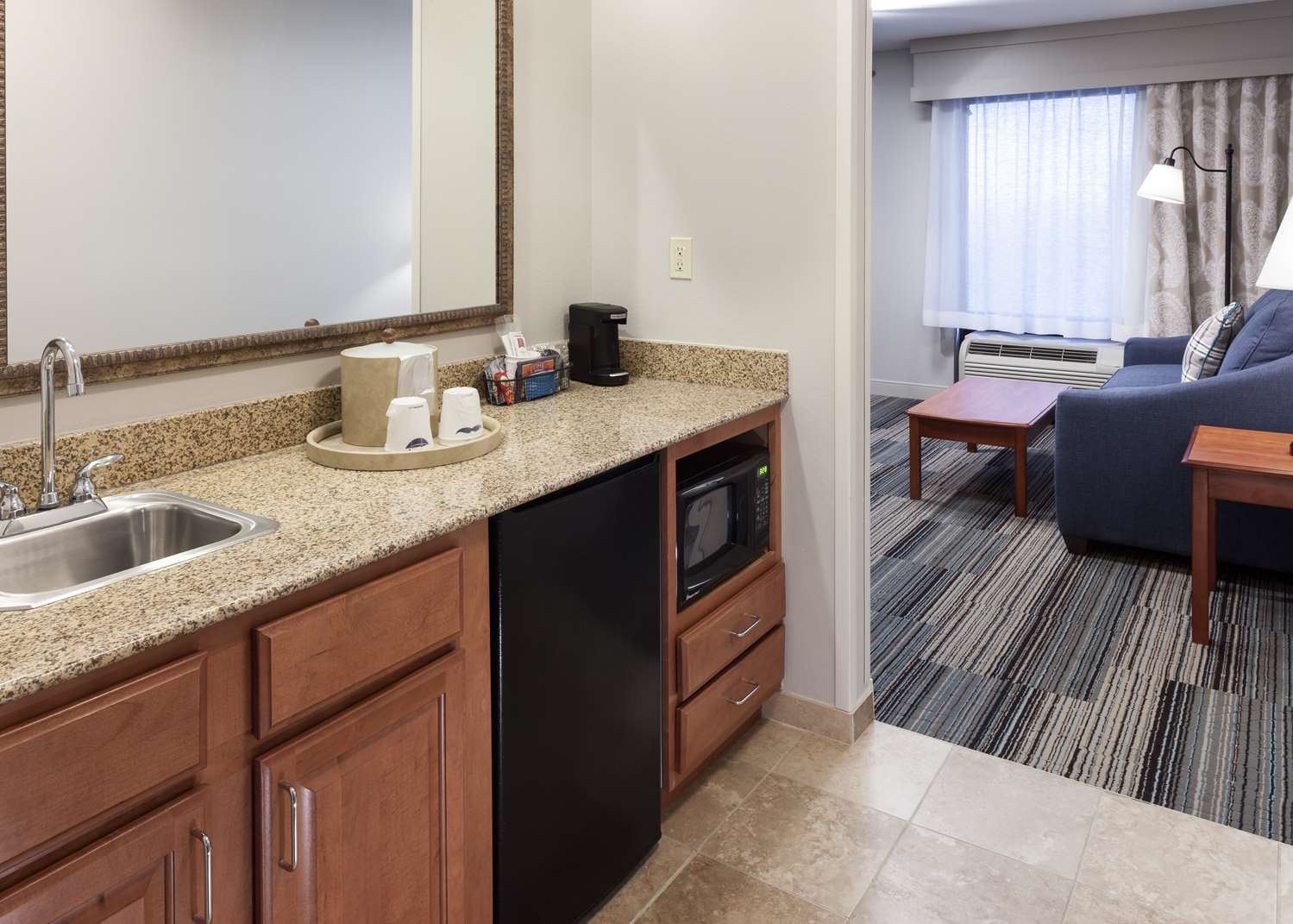 hampton inn and suites cedar rapids north