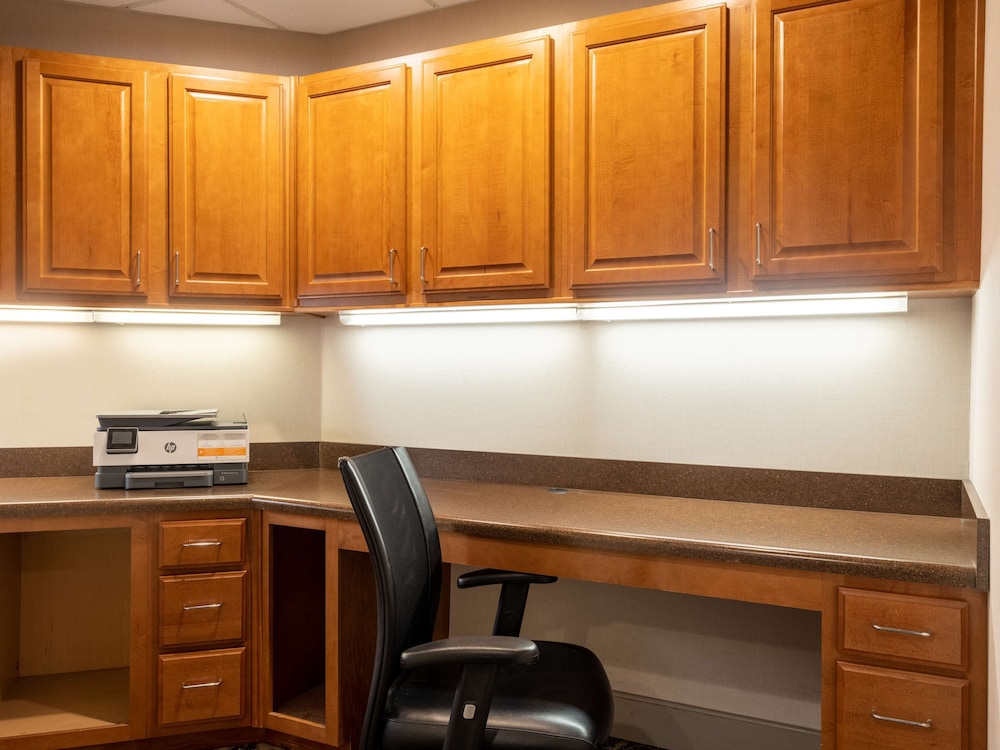 hampton inn and suites cedar rapids north