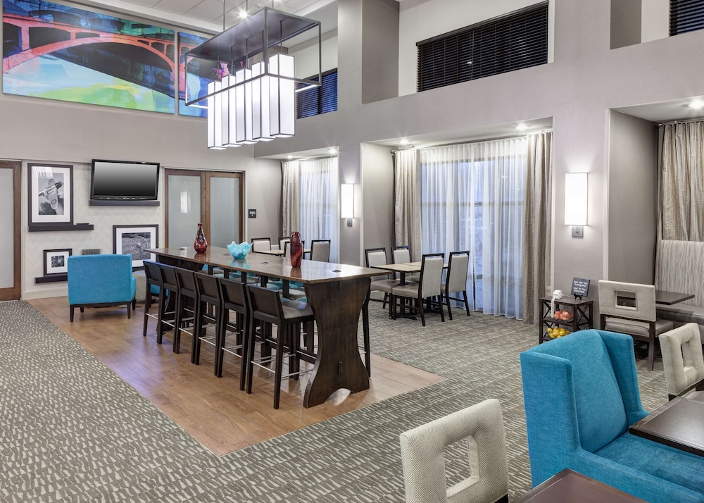 hampton inn and suites cedar rapids north