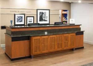 hampton inn and suites cedar rapids north