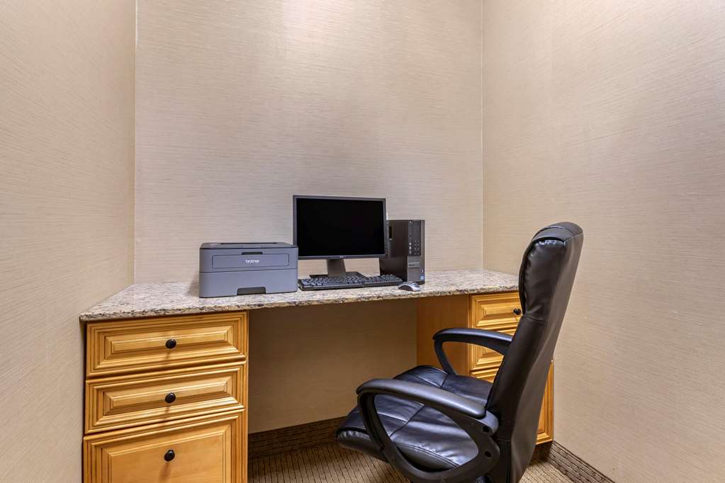 comfort inn and suites