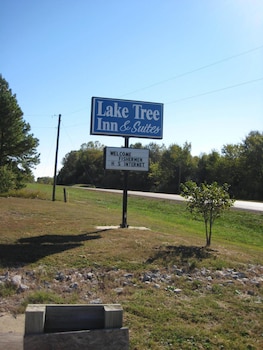 Laketree Inn And Suites Marion,Herrin>>Carbondale,2 star