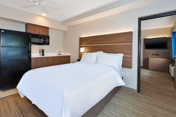 holiday inn express and suites petoskey by ihg