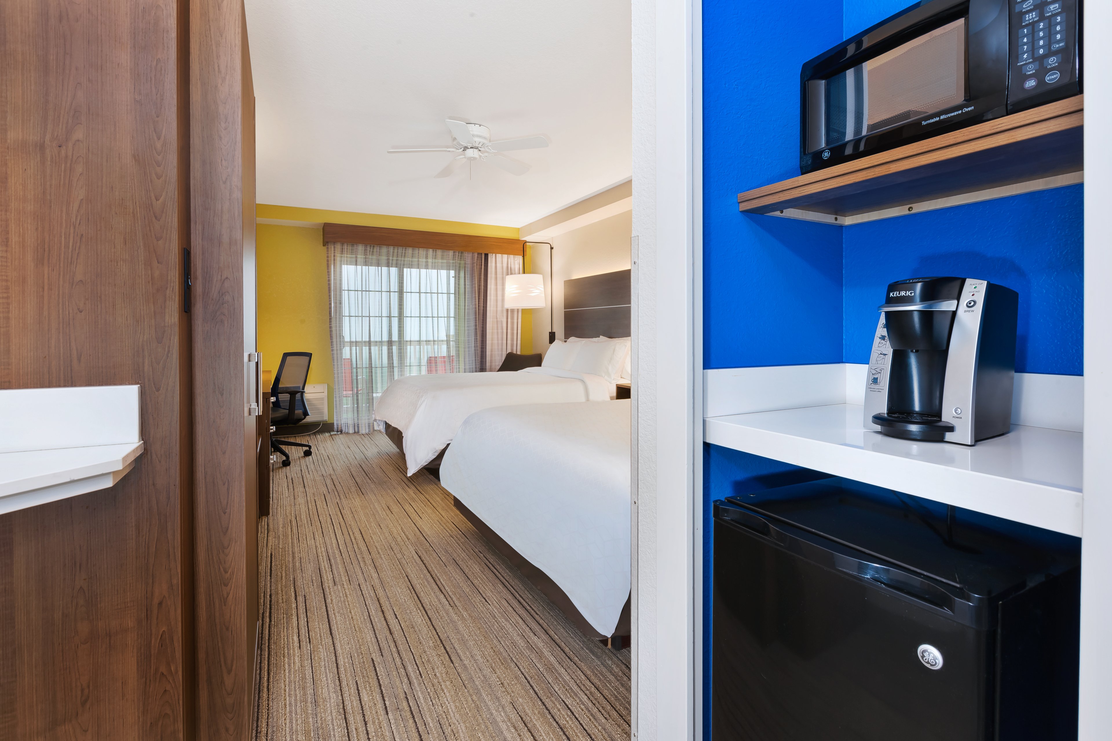 holiday inn express and suites petoskey by ihg