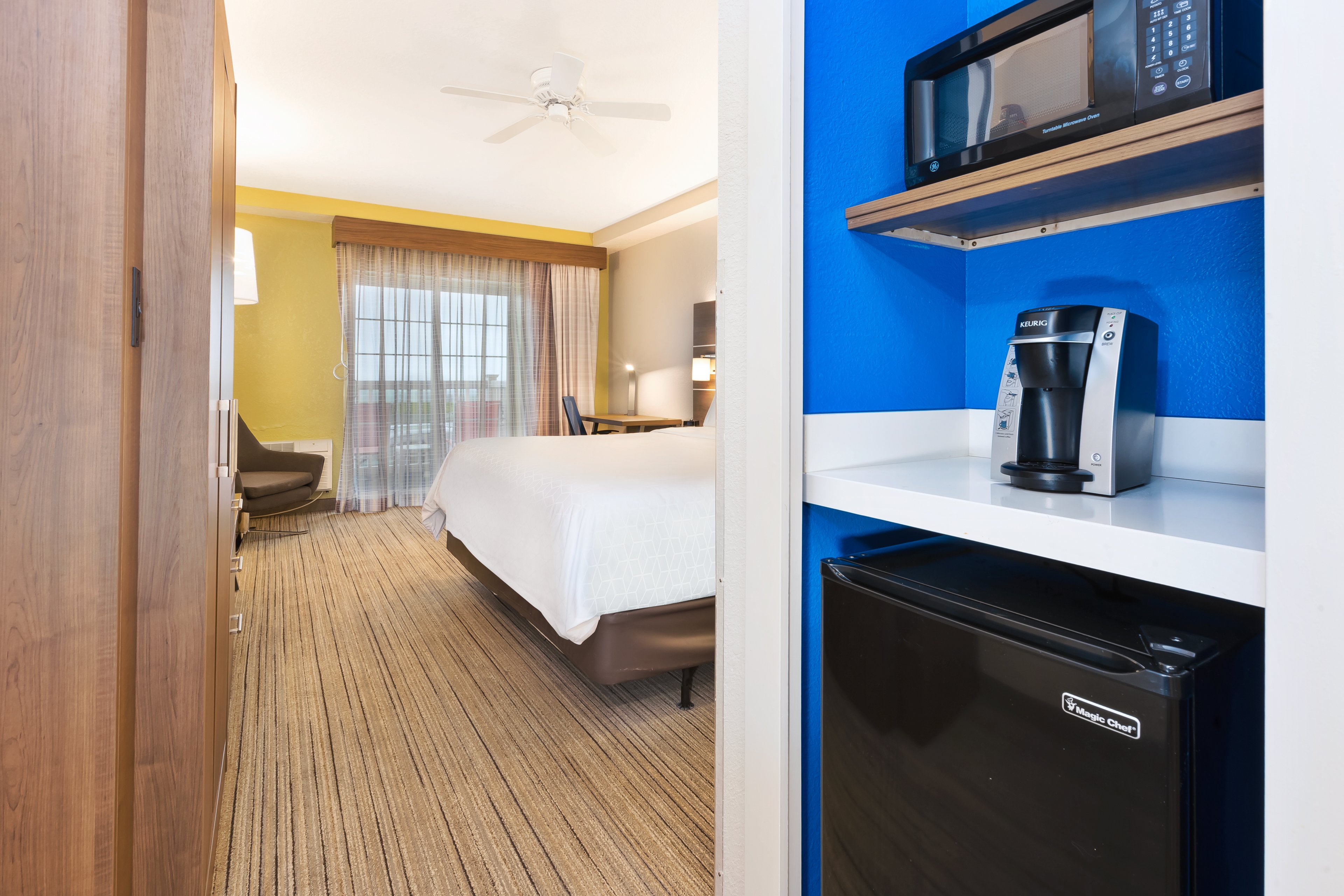 holiday inn express and suites petoskey by ihg