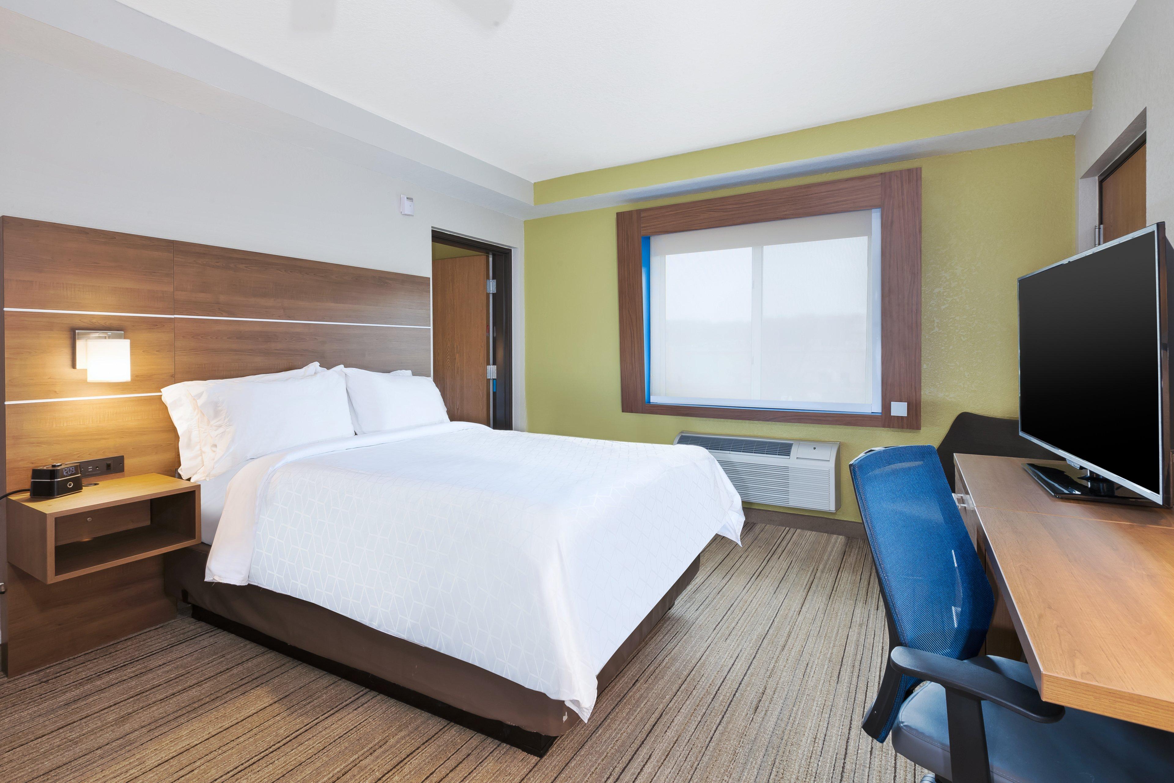 holiday inn express and suites petoskey by ihg