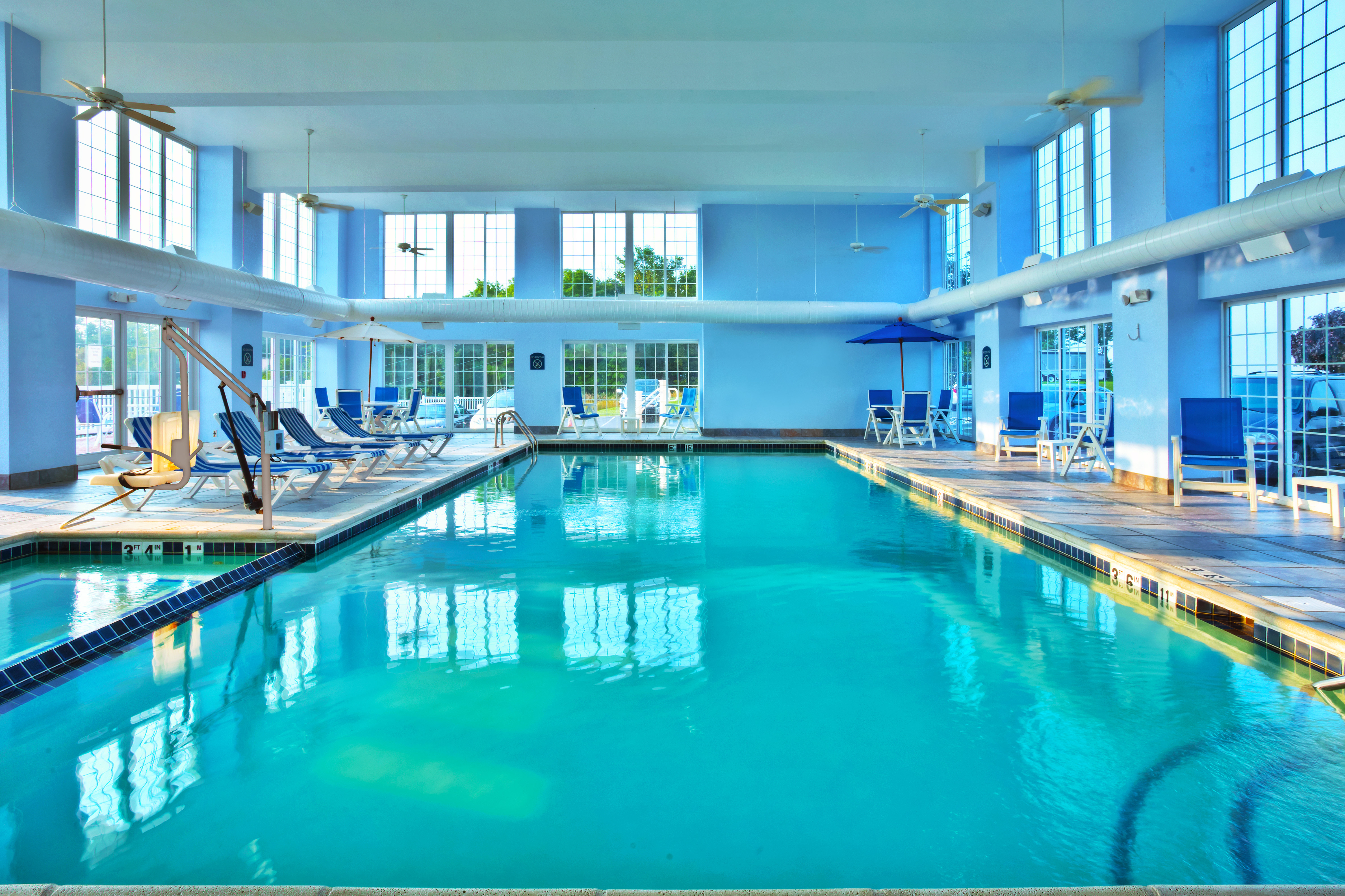 holiday inn express and suites petoskey by ihg