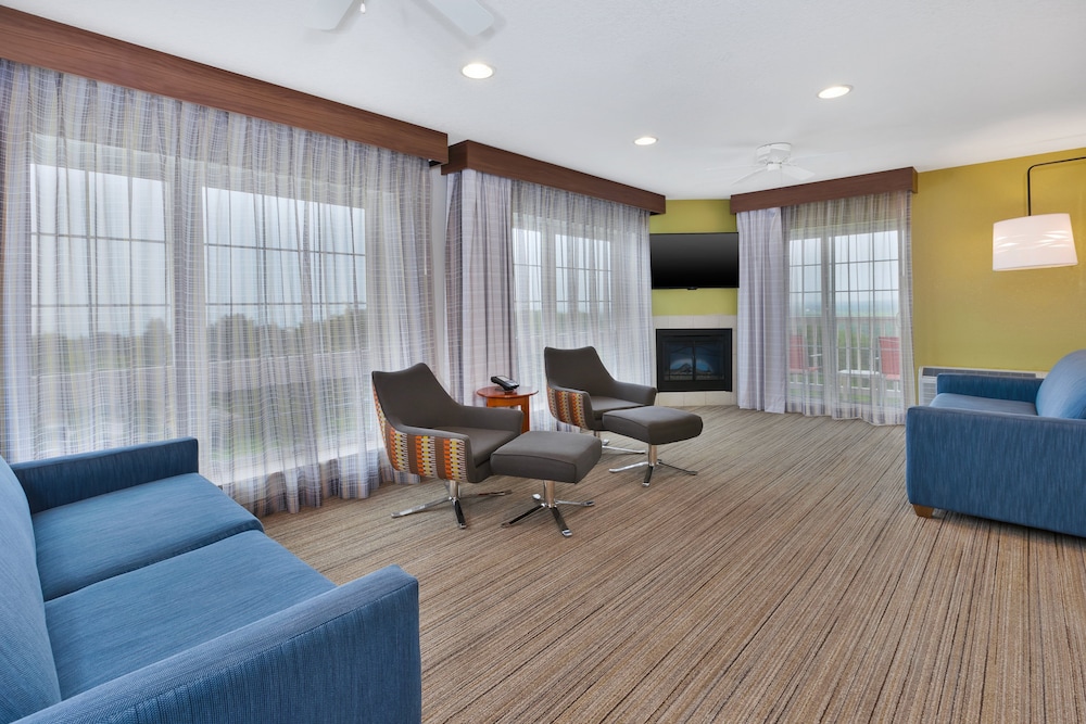 holiday inn express and suites petoskey by ihg