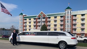 holiday inn express and suites petoskey by ihg