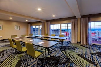 holiday inn express and suites petoskey by ihg