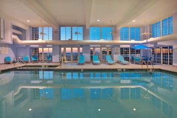 Holiday Inn Express & Suites Petoskey By Ihg,Michigan>>Bear Creek Township,3 star