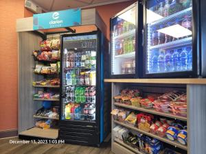clarion pointe greensboro airport