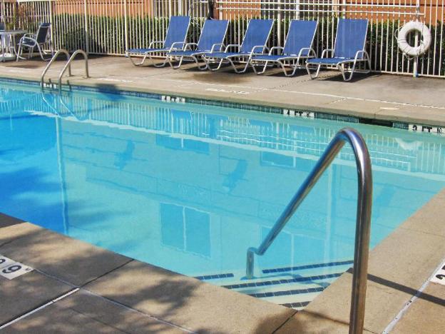 extended stay america suites greensboro airport