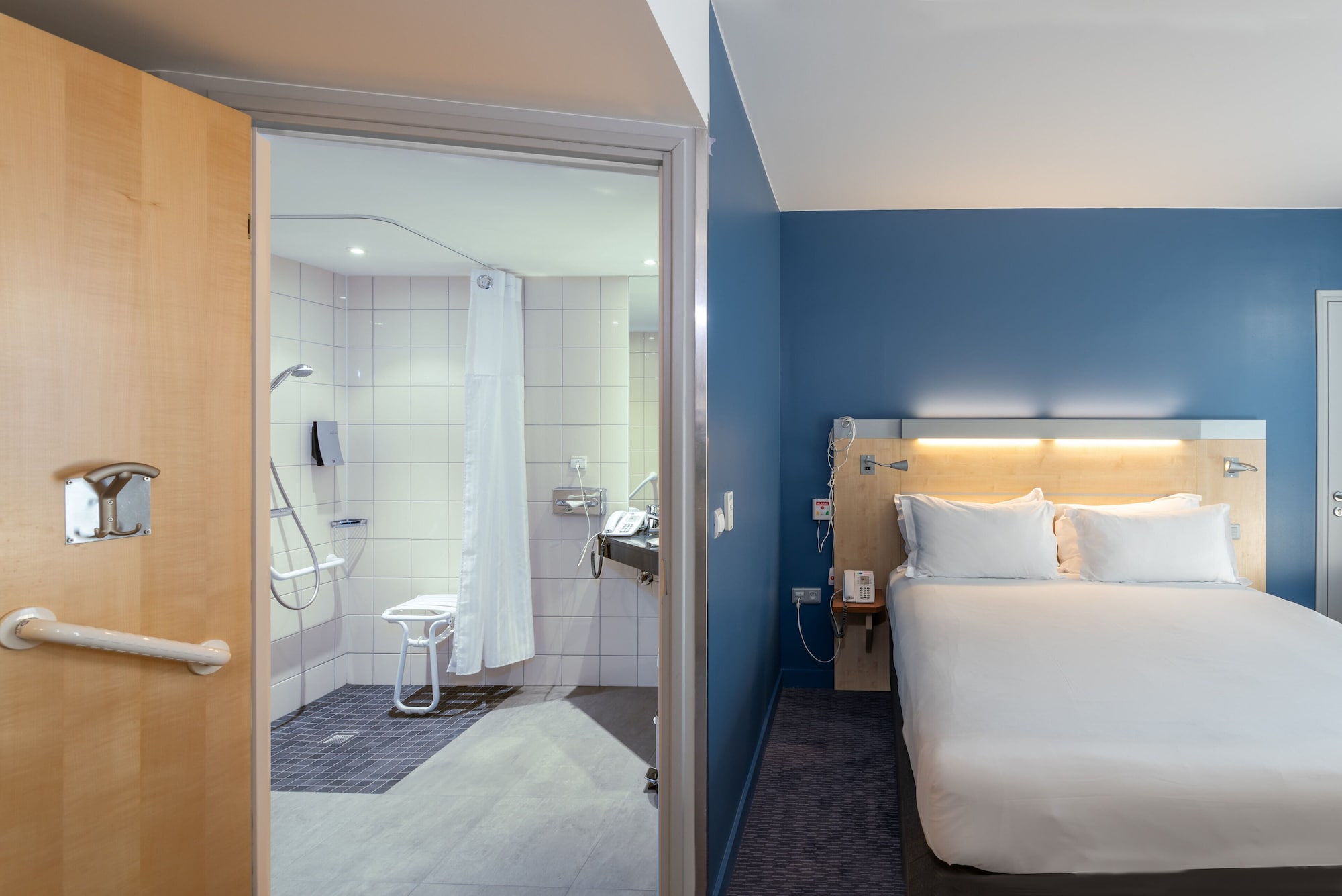 holiday inn express saint nazaire by ihg