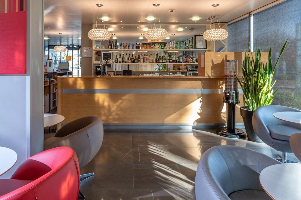 holiday inn express saint nazaire by ihg