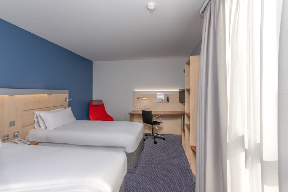 holiday inn express saint nazaire by ihg