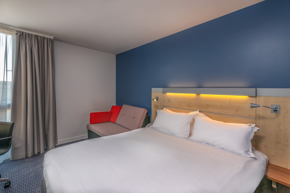 holiday inn express saint nazaire by ihg