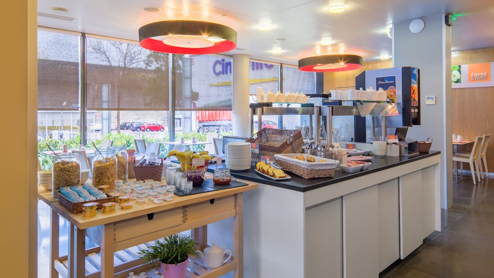holiday inn express saint nazaire by ihg