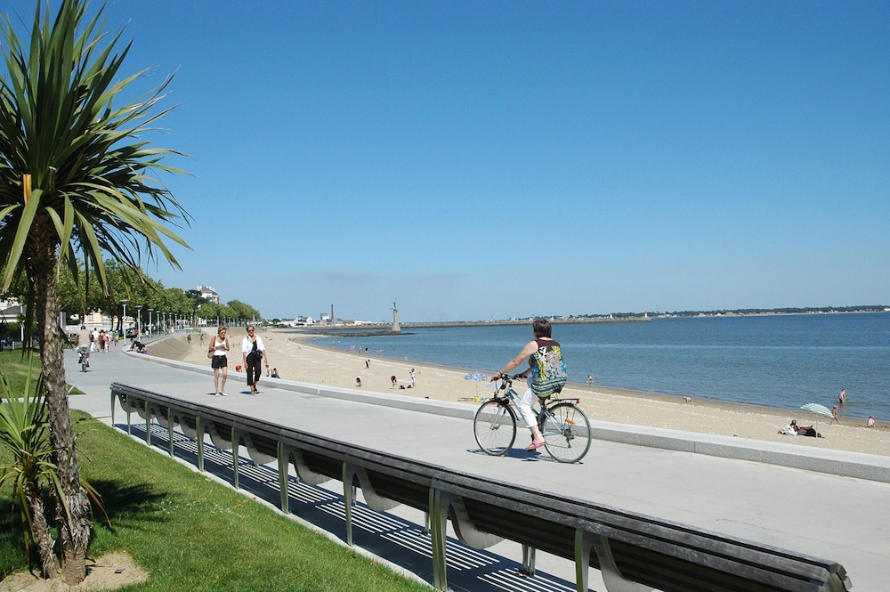 holiday inn express saint nazaire by ihg