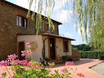 Agriturismo Antico Borgo Poggitazzi,Castelfranco Di Sopra>>Arezzo,3 star
