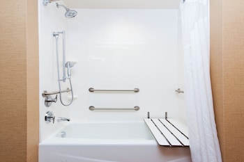 holiday inn express hotel and suites jackson ne by ihg