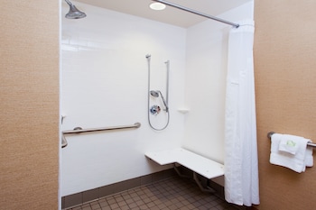 holiday inn express hotel and suites jackson ne by ihg