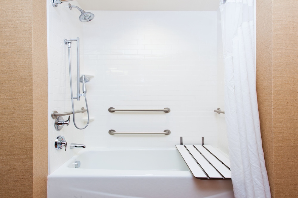 holiday inn express hotel and suites jackson ne by ihg