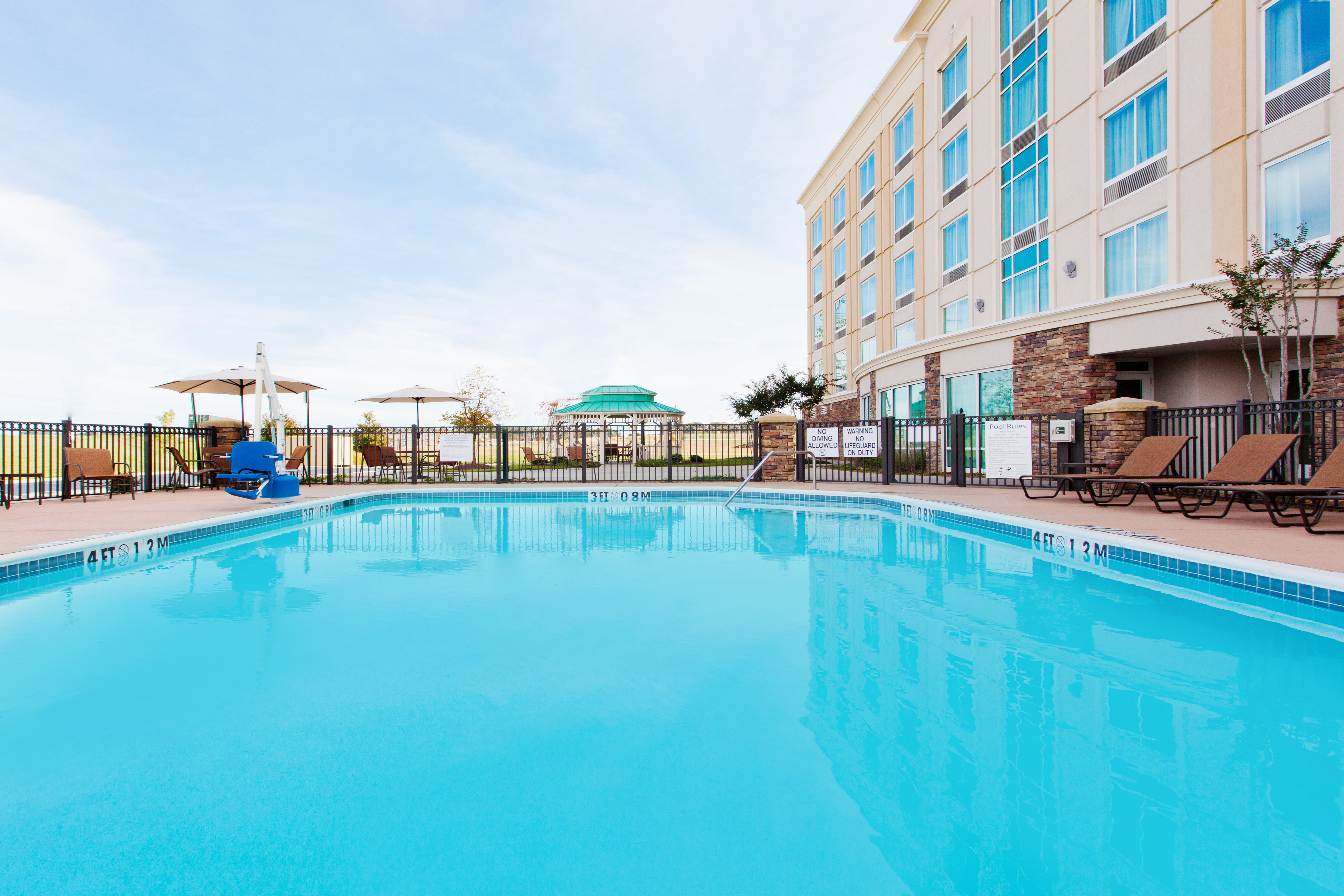 holiday inn express hotel and suites jackson ne by ihg