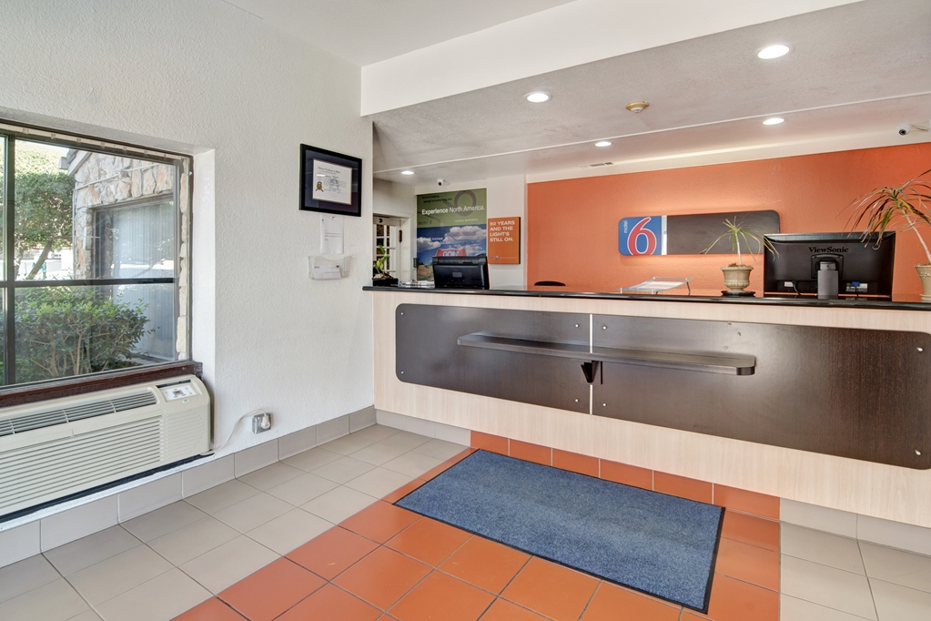 motel 6 dallas tx forest lane