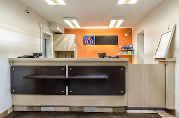 motel 6 warren mi detroit east