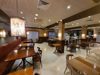 sky borges hotel alpenhaus