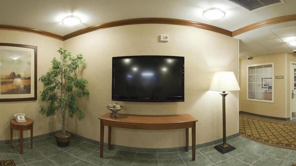 candlewood suites junction city fort riley by ihg