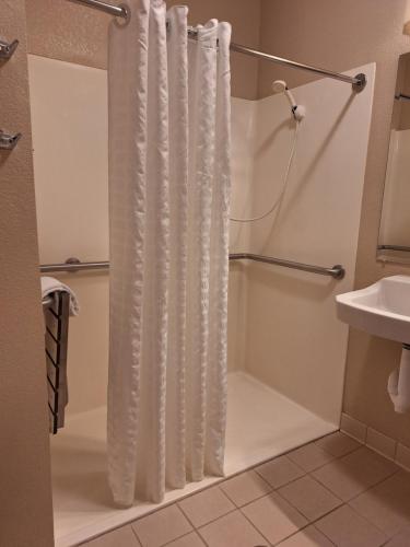 candlewood suites junction city fort riley by ihg