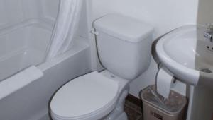 budget host golden wheat motel