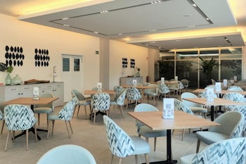 aparthotel attica 21 as galeras